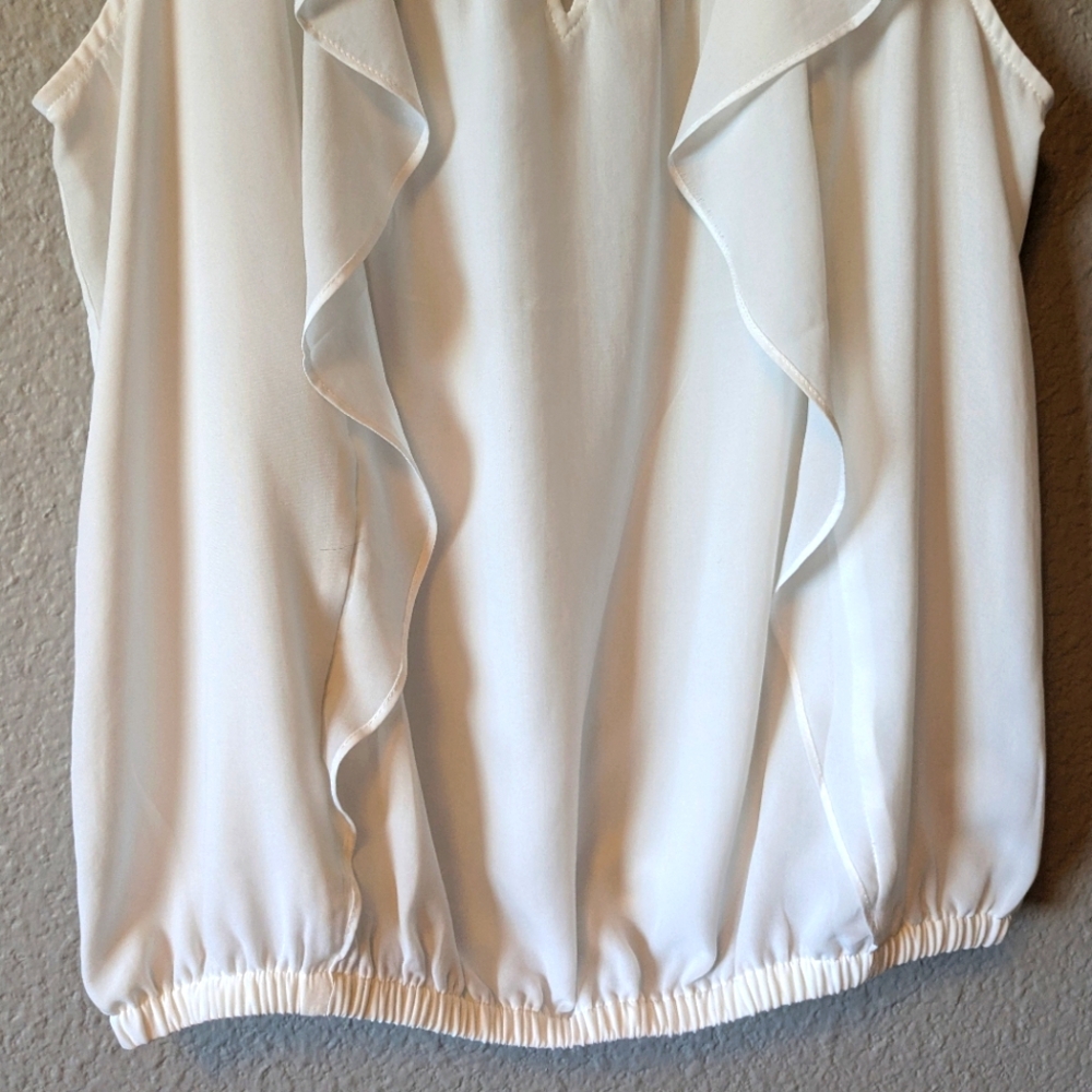 💕SALE💕 Express White Ruffled Blouse Sz.M - Picture 5 of 8